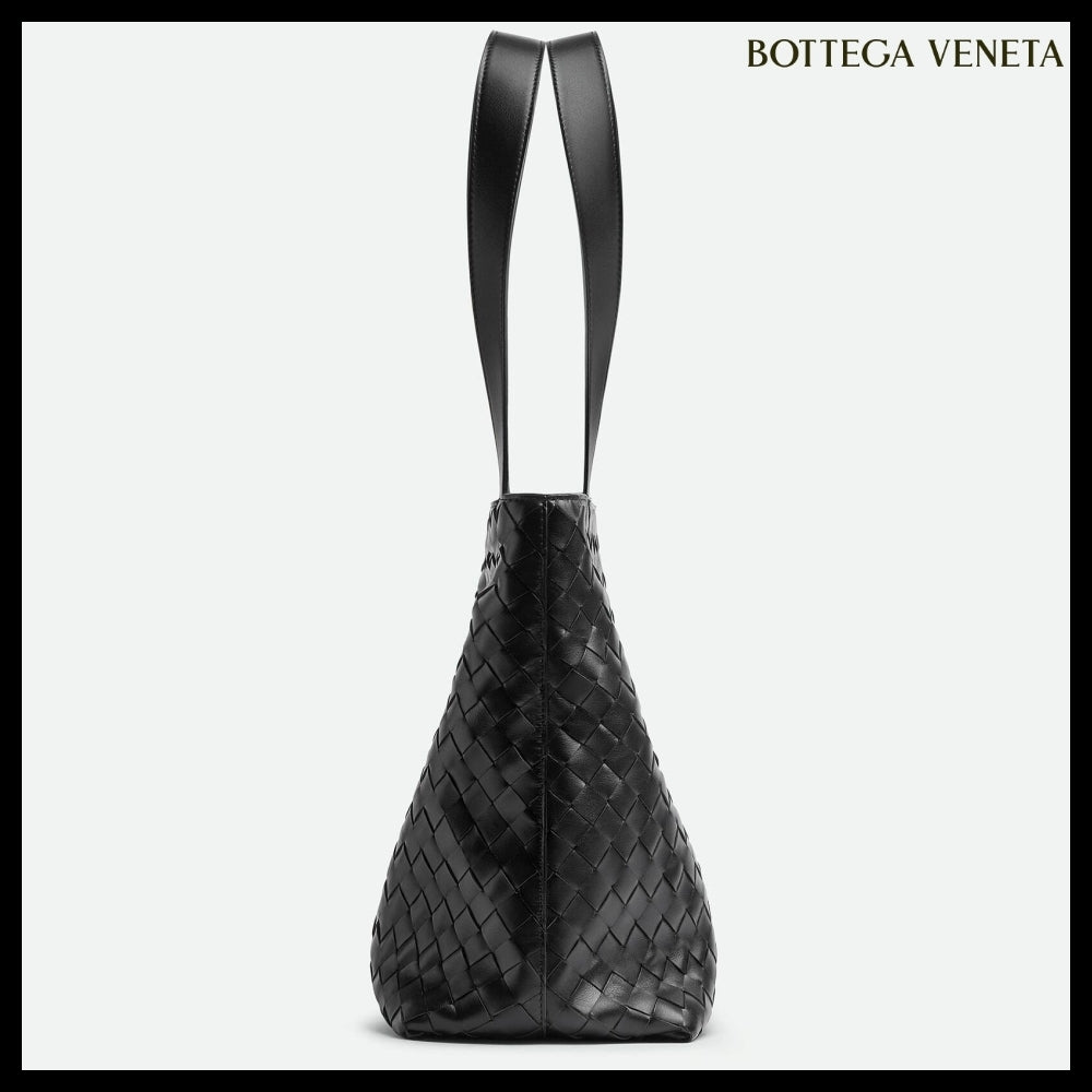 【BOTTEGA VENETA】Small Intrecciato Zip Tote Bag Black