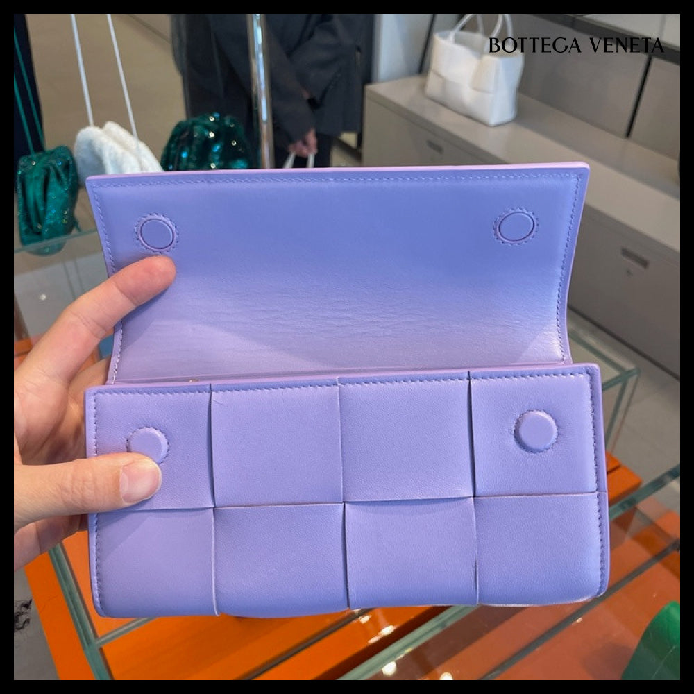 【BOTTEGA VENETA】Intreccio Nappa Calf Flap Wallet WISTERIA
