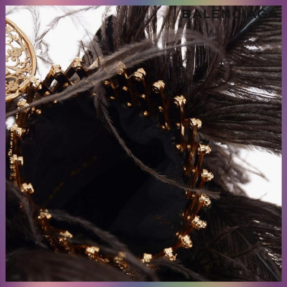 【BALENCIAGA】 OSTRICH FEATHER DETAIL CLUTCH BAG
