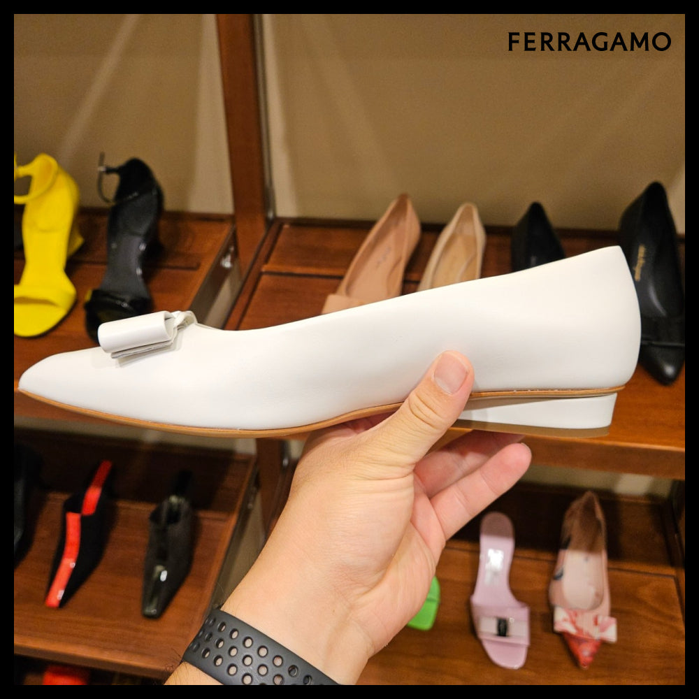 【Ferragamo】VIVA NEW ballerina flat shoes white