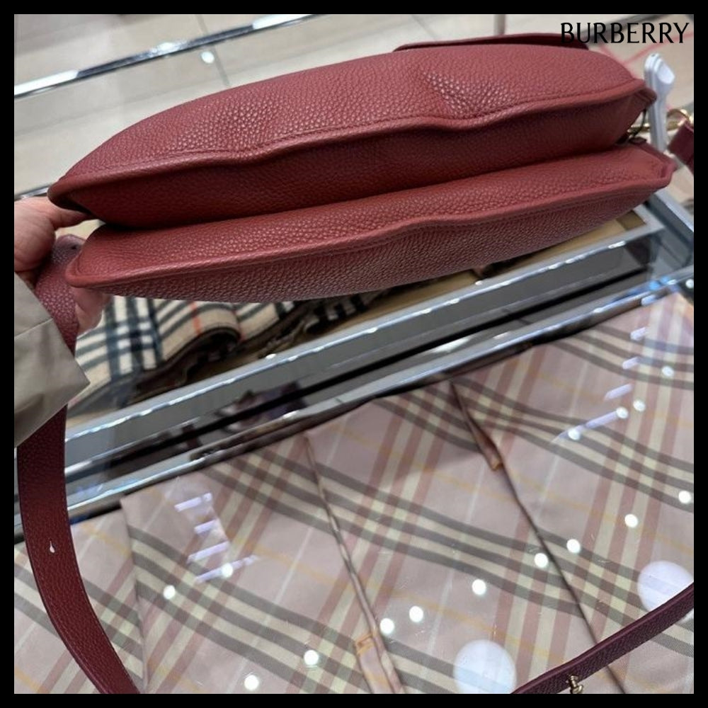 【Burberry】Shield Twin Leather Medium Messenger Bag Rust