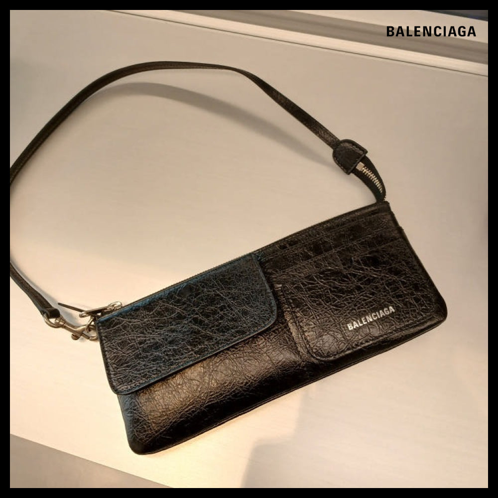 【BALENCIAGA】Superbusy Shoulder Pouch Black