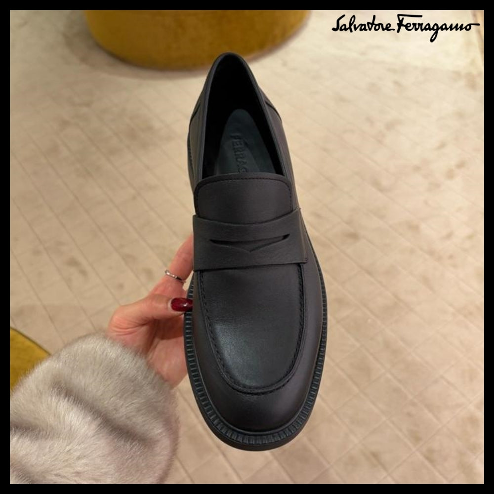 【FERRAGAMO】GROUND LEATHER PENNY LOAFERS BLACK
