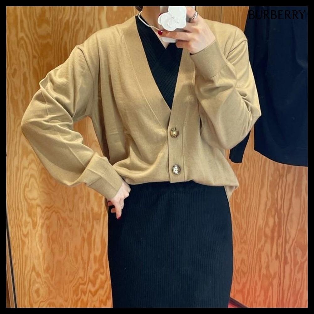 【Burberry】TULIP V-Neck Wool Cardigan Camel