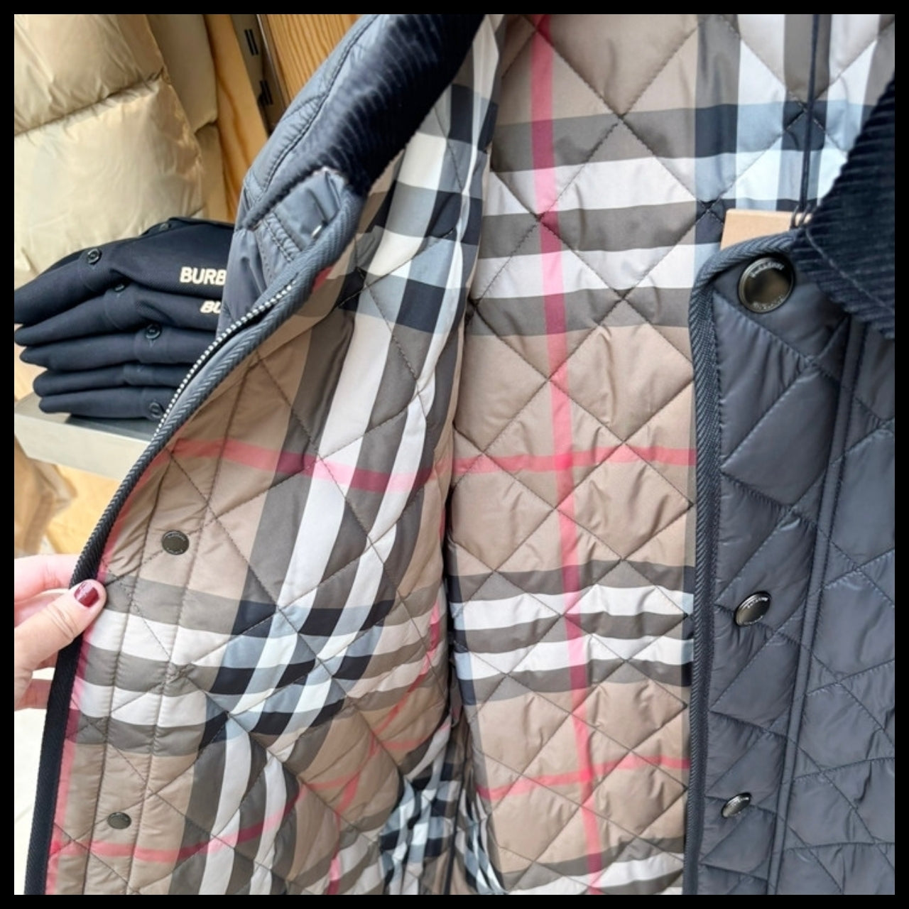 【BURBERRY】Willowbrook Quilted Jacket Navy