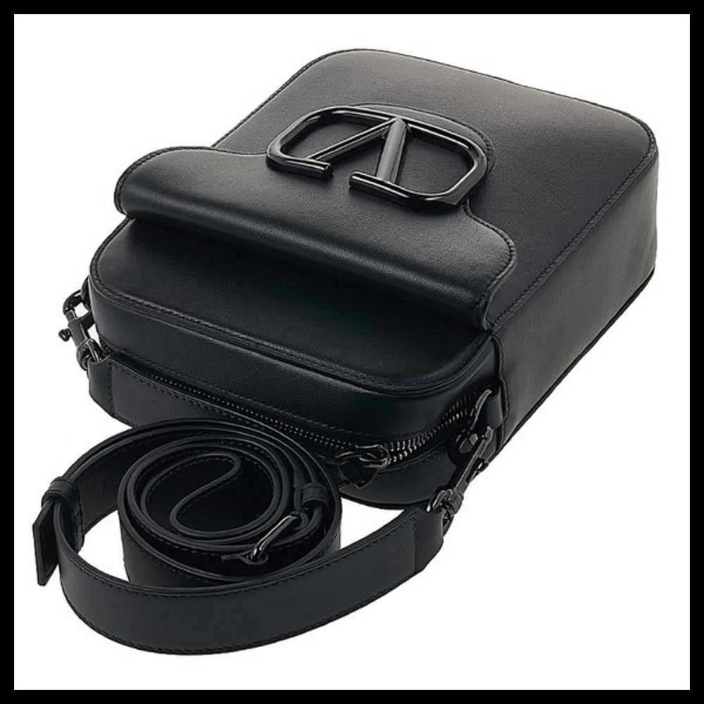 【VALENTINO】Signature V Logo Shoulder Bag