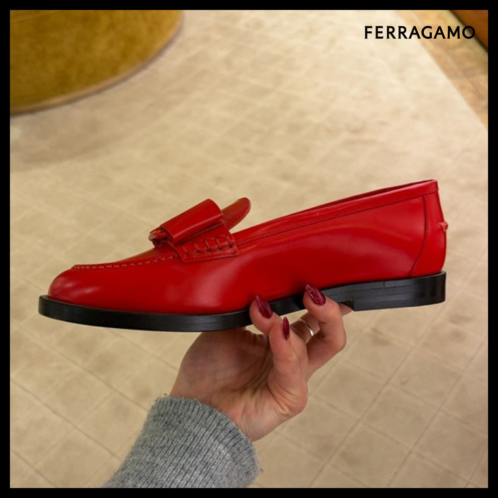 【FERRAGAMO】VIVALDO NEW VARA BOW LEATHER LOAFERS RED