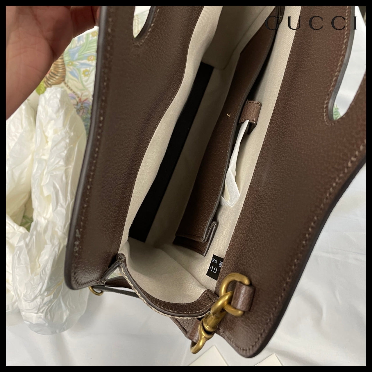 【GUCCI】Tiger Print Two Web Stripe Tote Bag