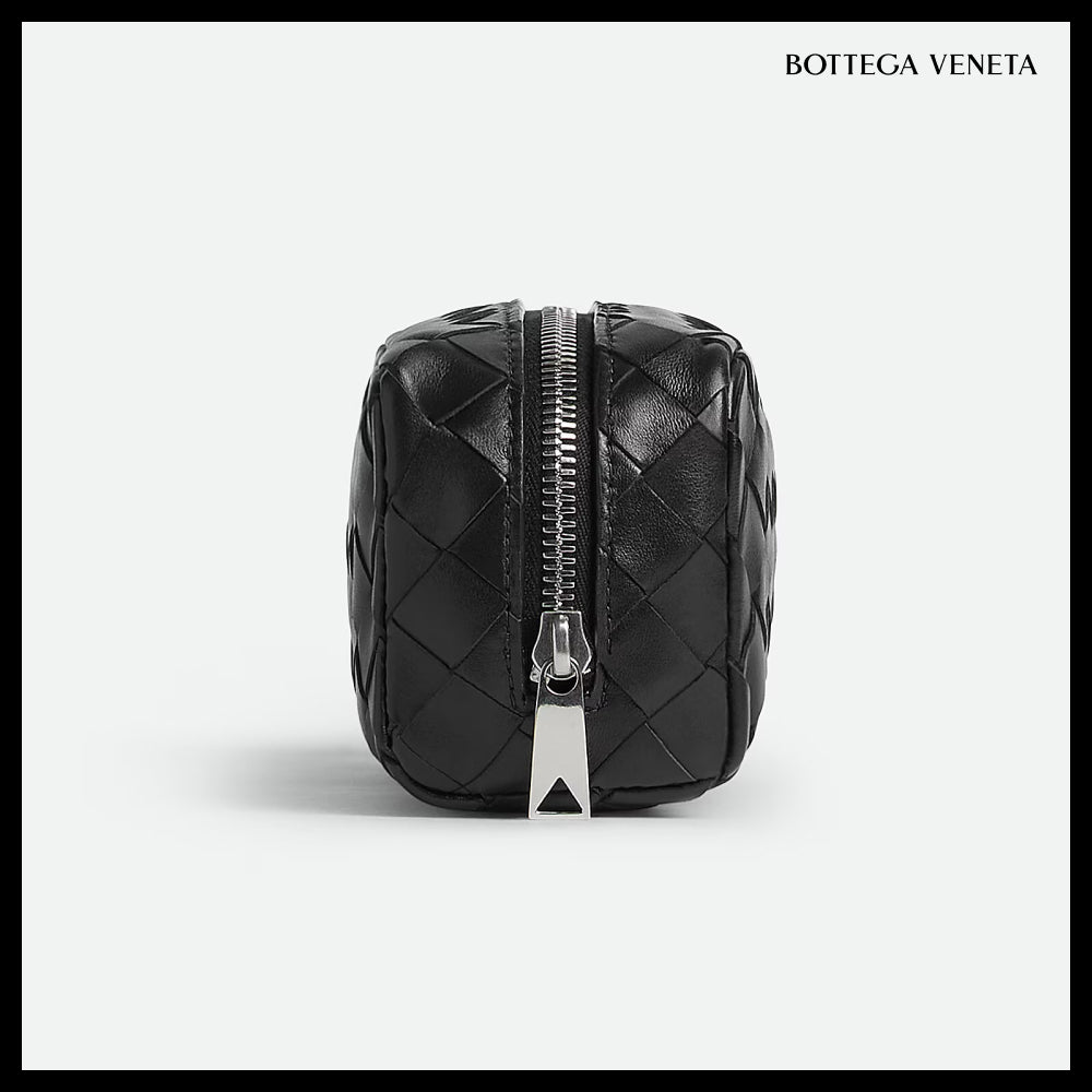 【BOTTEGA VENETA】Medium Intrecciato Pouch