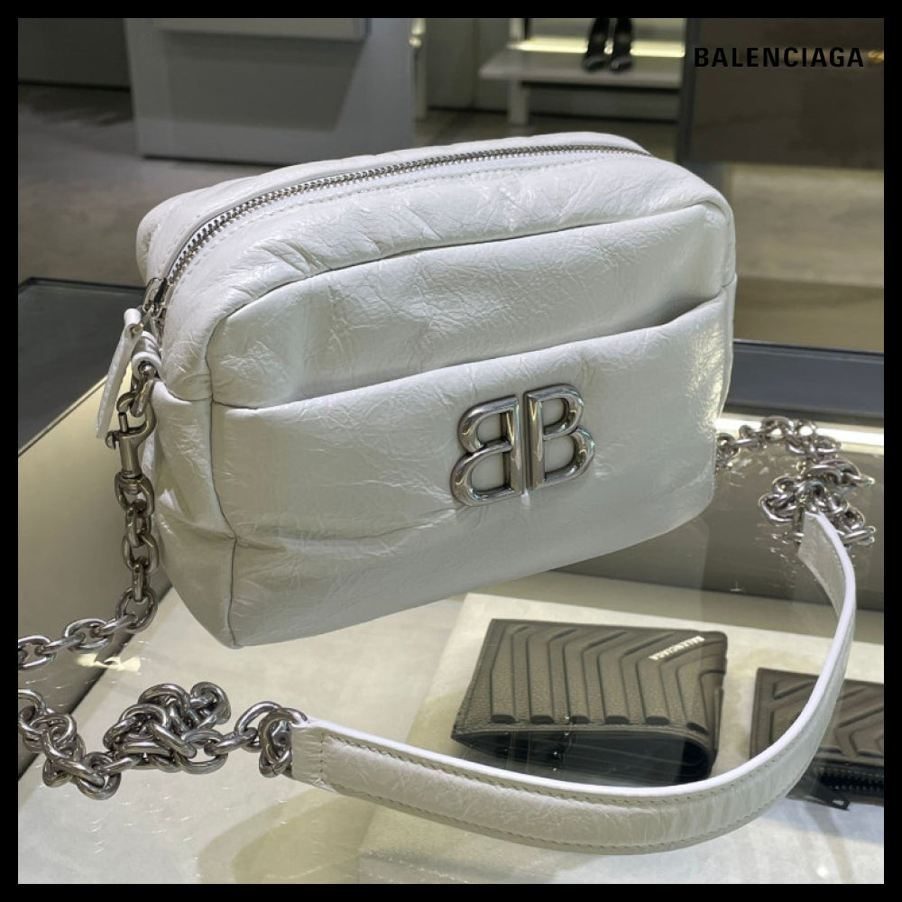 ★BALENCIAGAアウトレット セール ★Monaco Camera Bag Xs