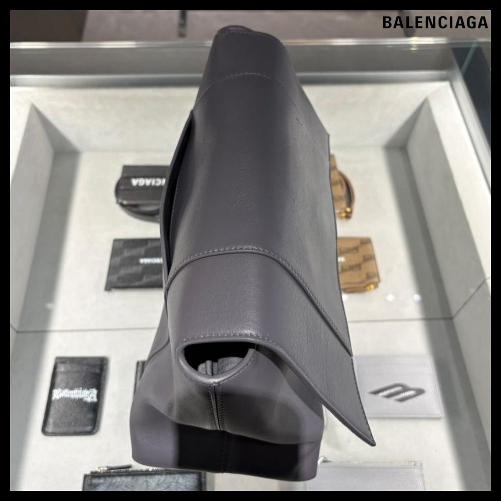 【BALENCIAGA】Downtown Medium Shoulder Bag Grey