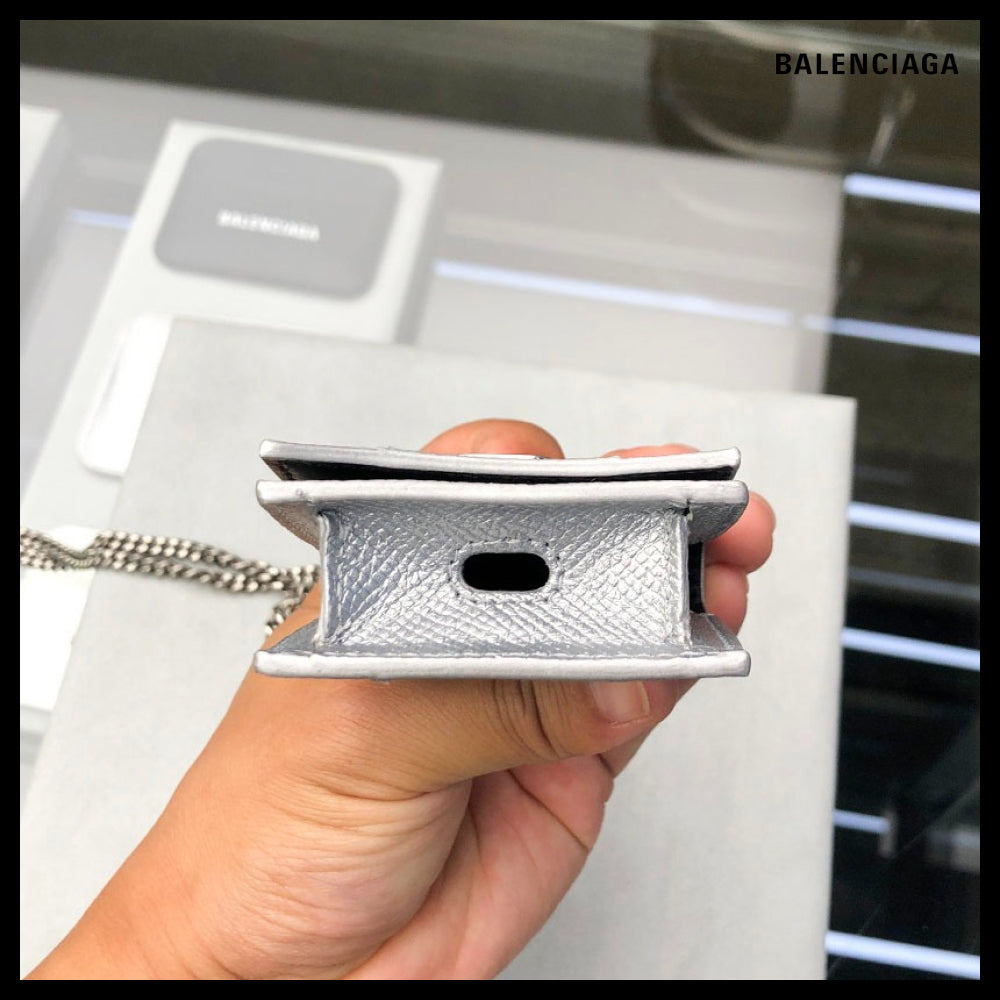 【BALENCIAGA】Hourglass AirPods Holder Metallized