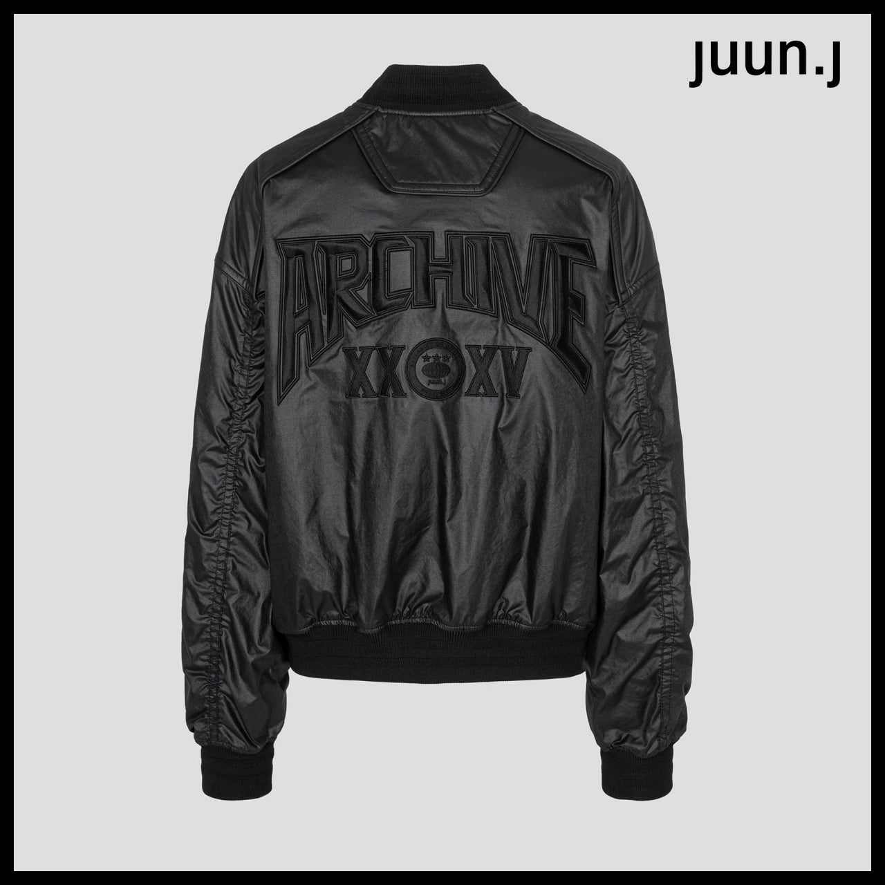 【JUUN.J】CORE Archive Football Varsity Jumper Black
