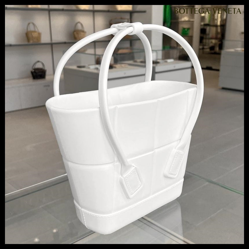 【BOTTEGA VENETA】Arco Rubber Small Tote Bag Chalk