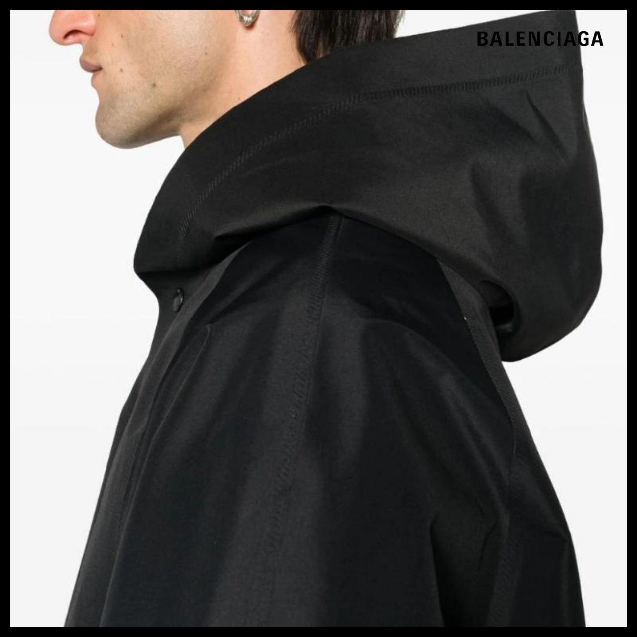 【BALENCIAGA】Hooded Rain Jacket Black