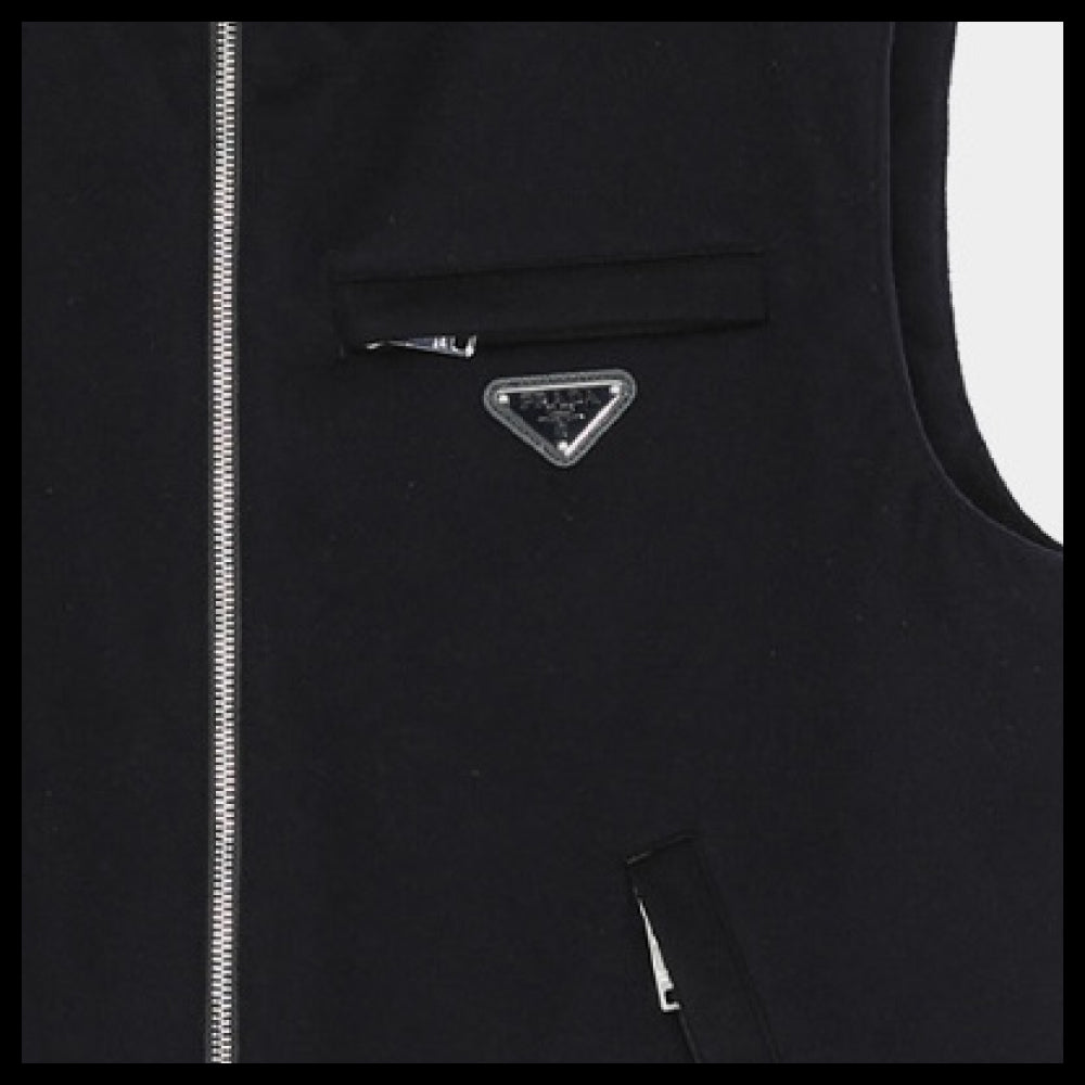 【PRADA】Triangle logo cashmere padded vest