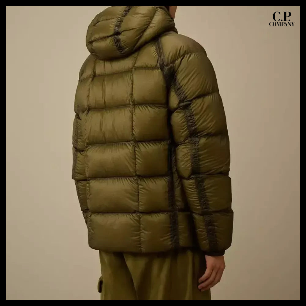 【C.P. Company】D.D. Shell Hooded Down Jacket 652
