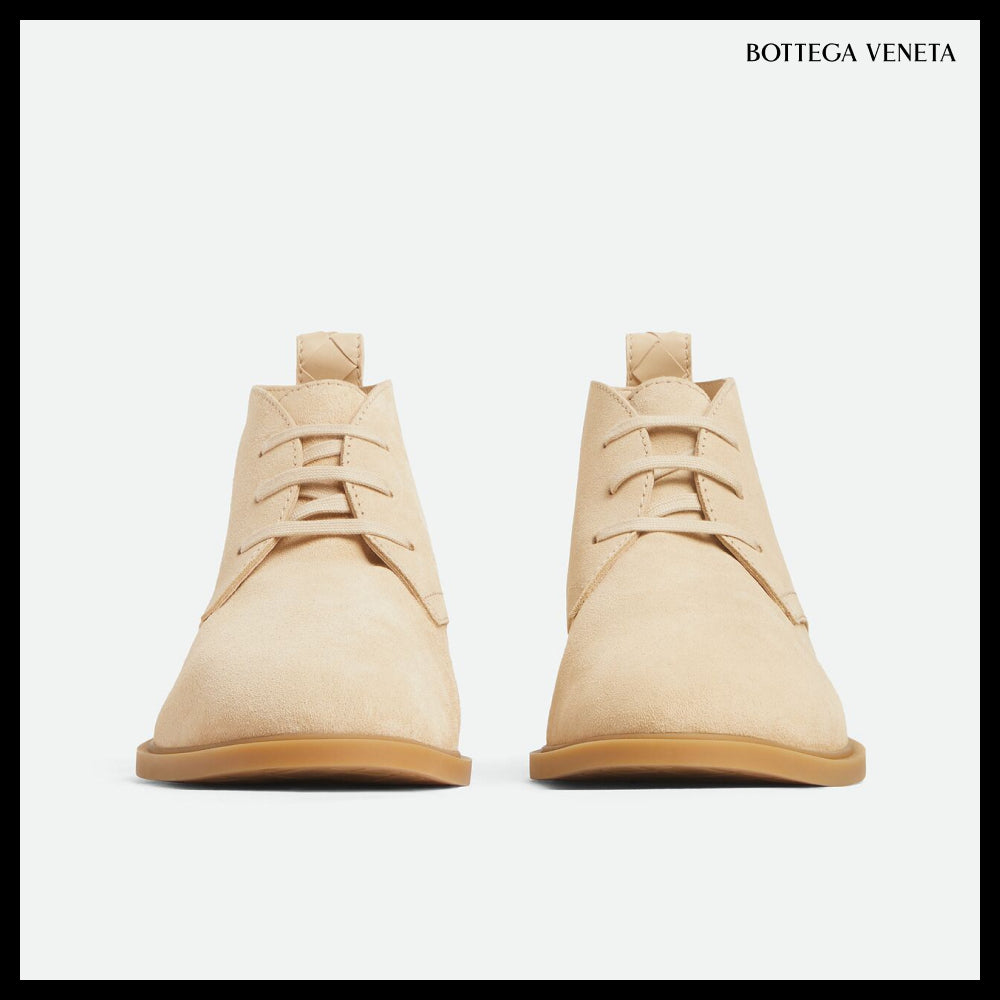【BOTTEGA VENETA】Astaire Lace-Up Ankle Boots Tofu