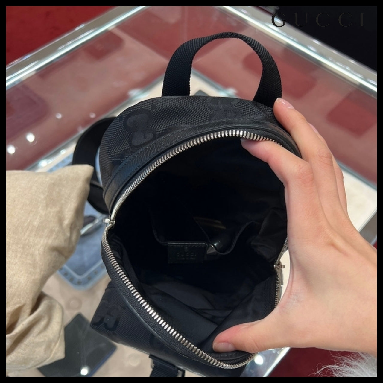 【GUCCI 】GG Logo Off The Grid Sling Bag BLACK