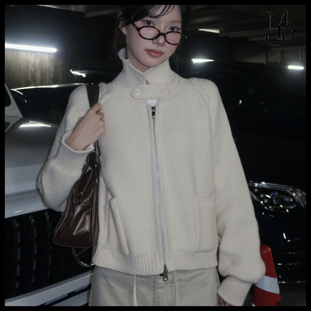 【MODIMOOD】In Tokyo Koi High Neck Knit Zip-Up