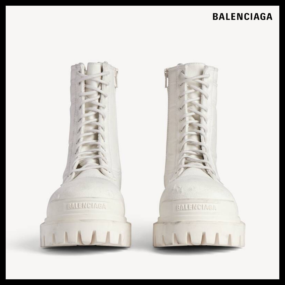 【BALENCIAGA】Combat Strike Boots White