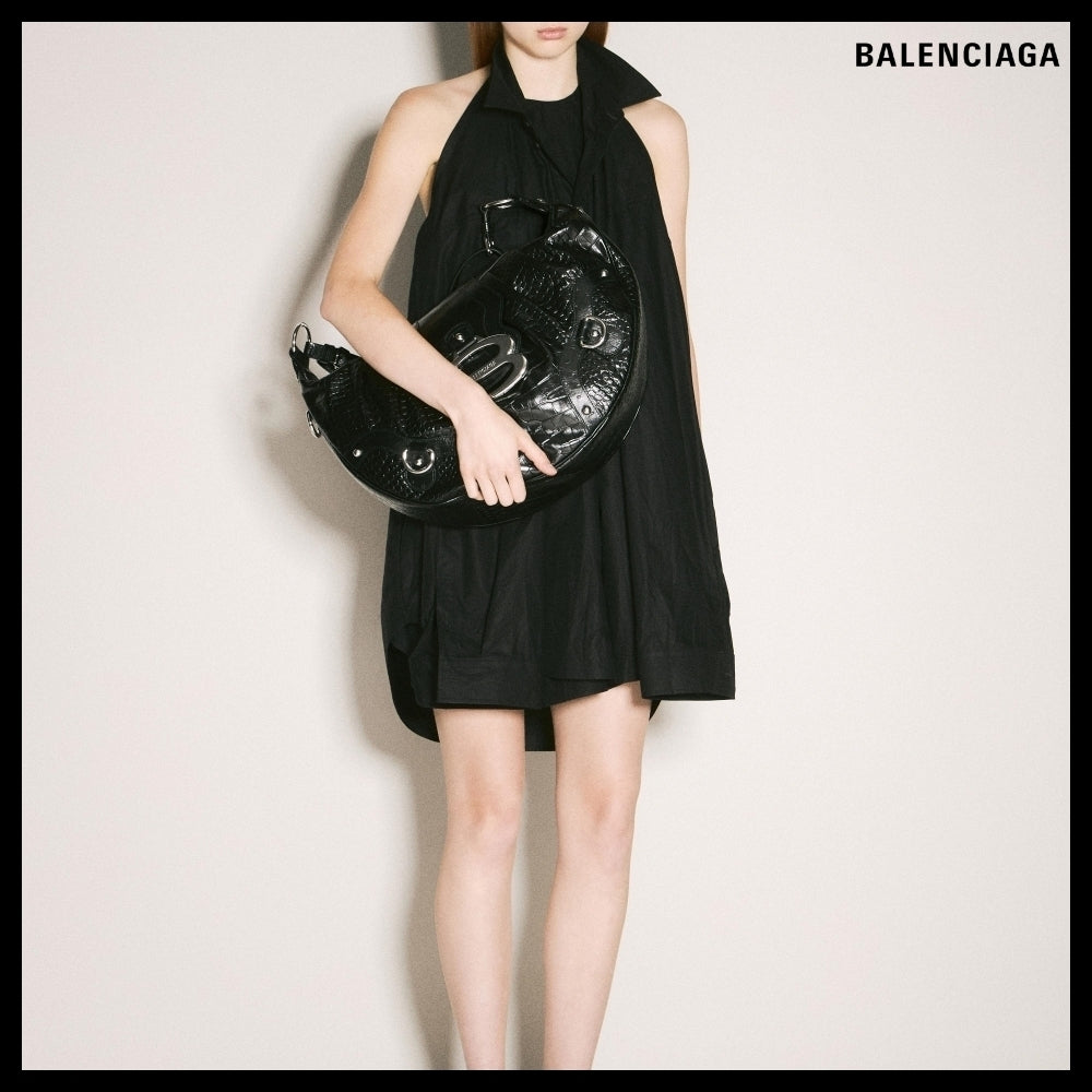 【BALENCIAGA】Women's Essex Hobo Bag in Black