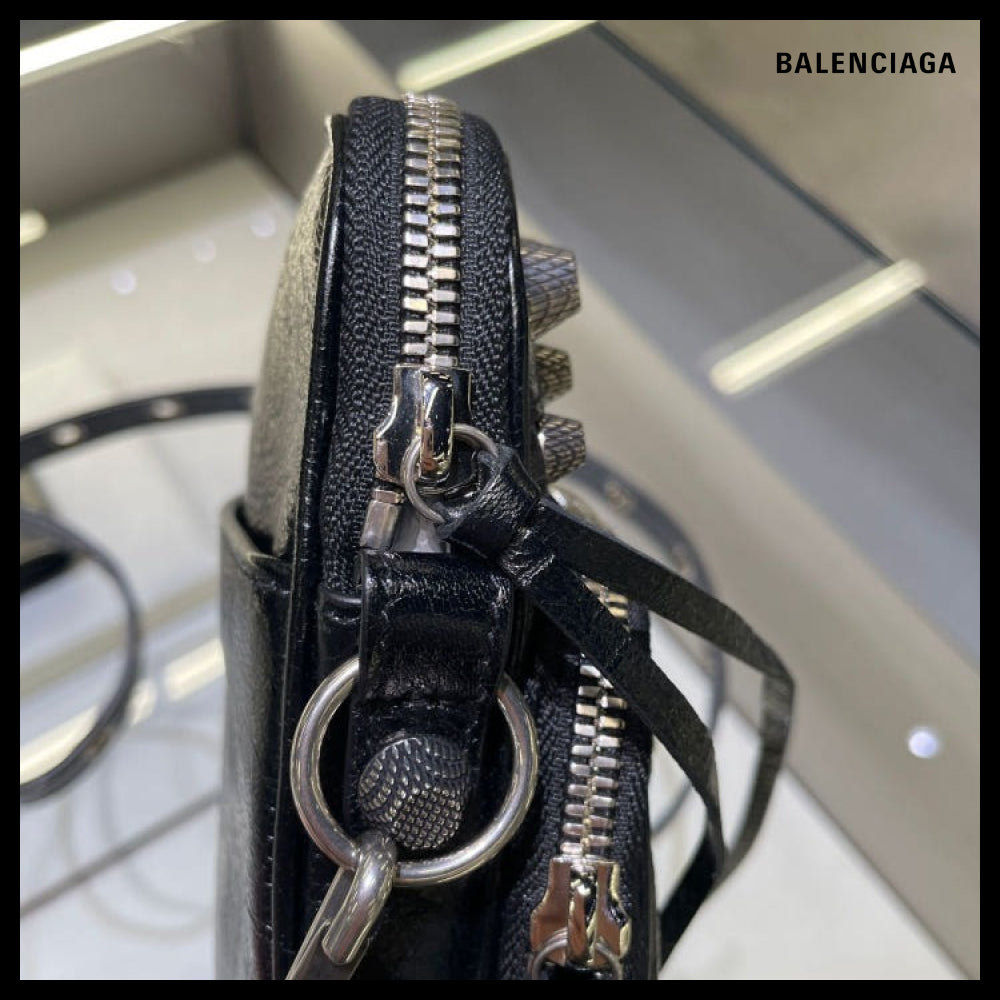 【BALENCIAGA】Le Cagole Phone Holder