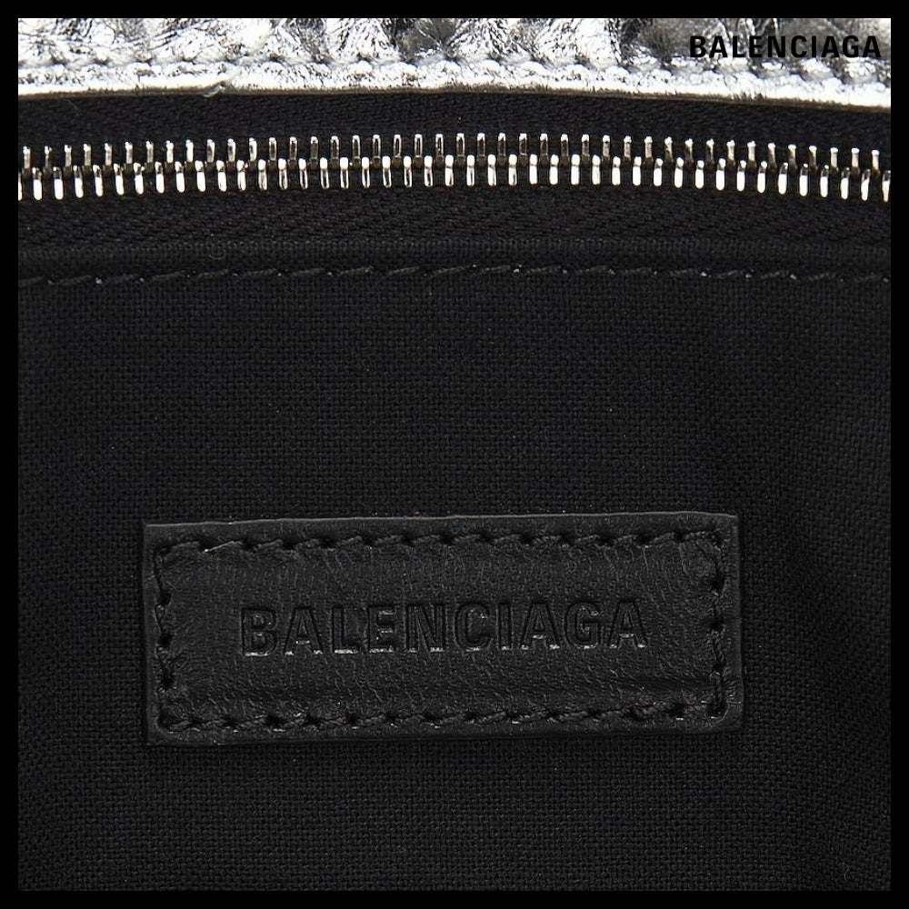 【BALENCIAGA】Crush Large Carry-All Tote Bag - Silver
