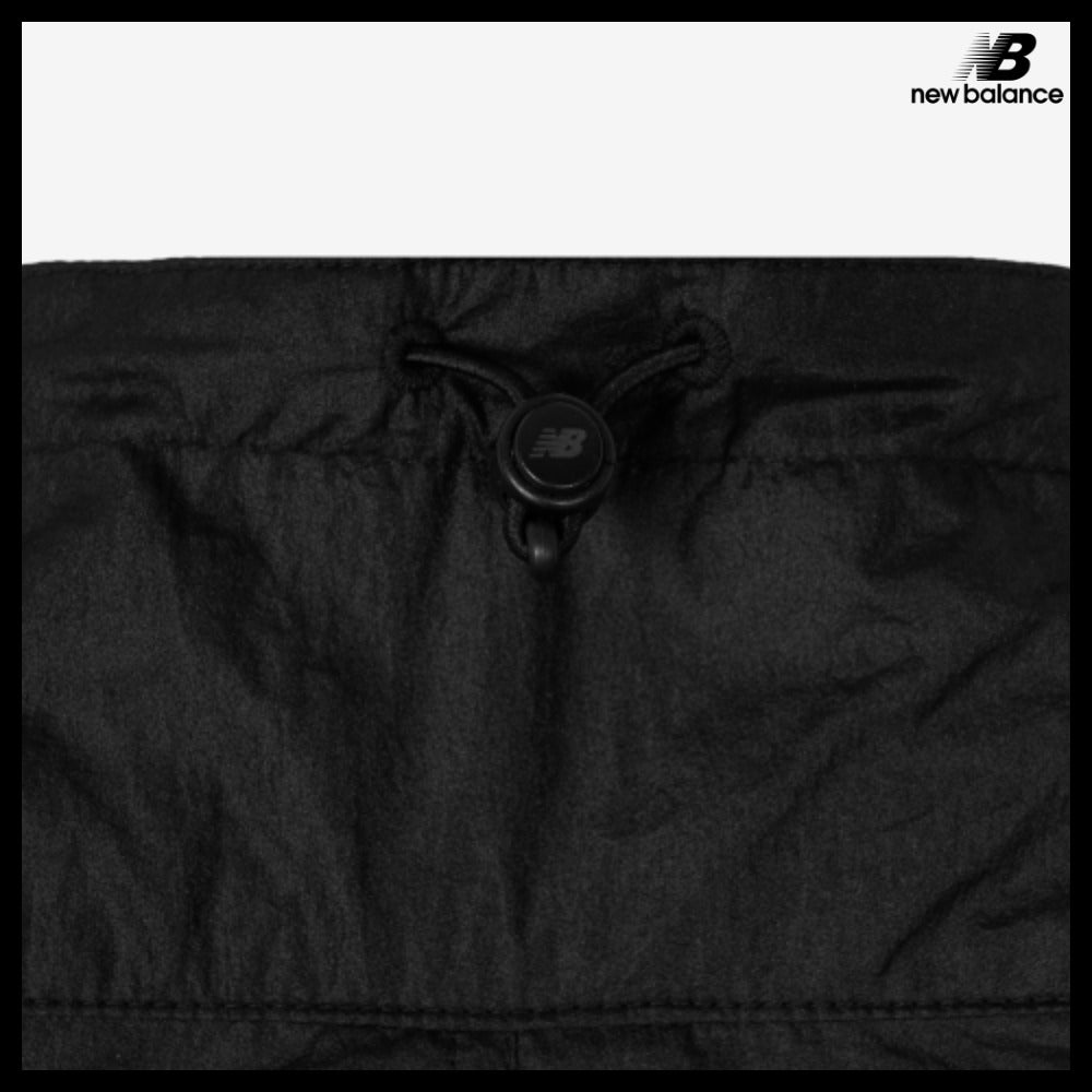 【New Balance】Women 204 Lightweight Woven Jacket