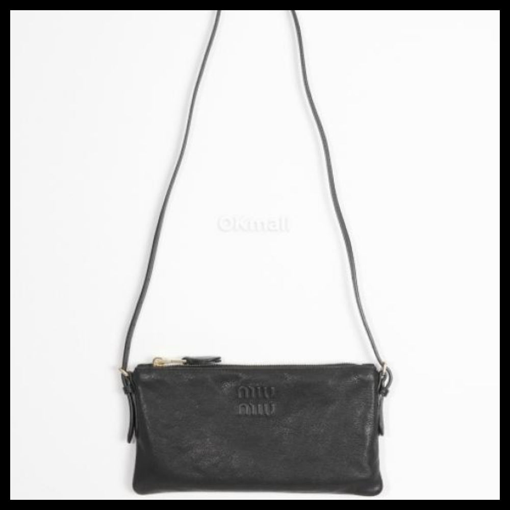 【MIU MIU】Embossed Lettering Logo Nappa Leather Mini Pouch