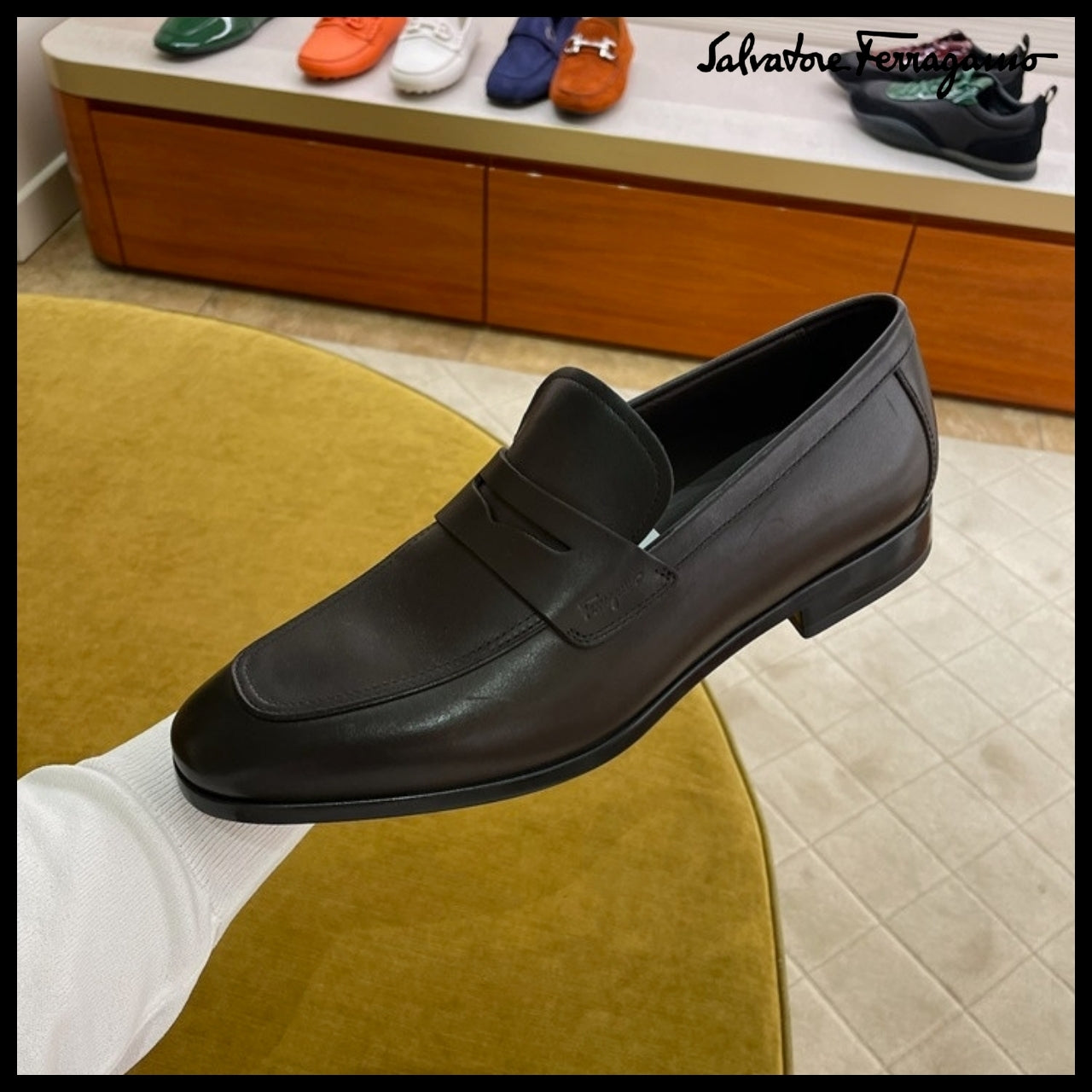 【FERRAGAMO】GRAY LEATHER PENNY LOAFERS BROWN