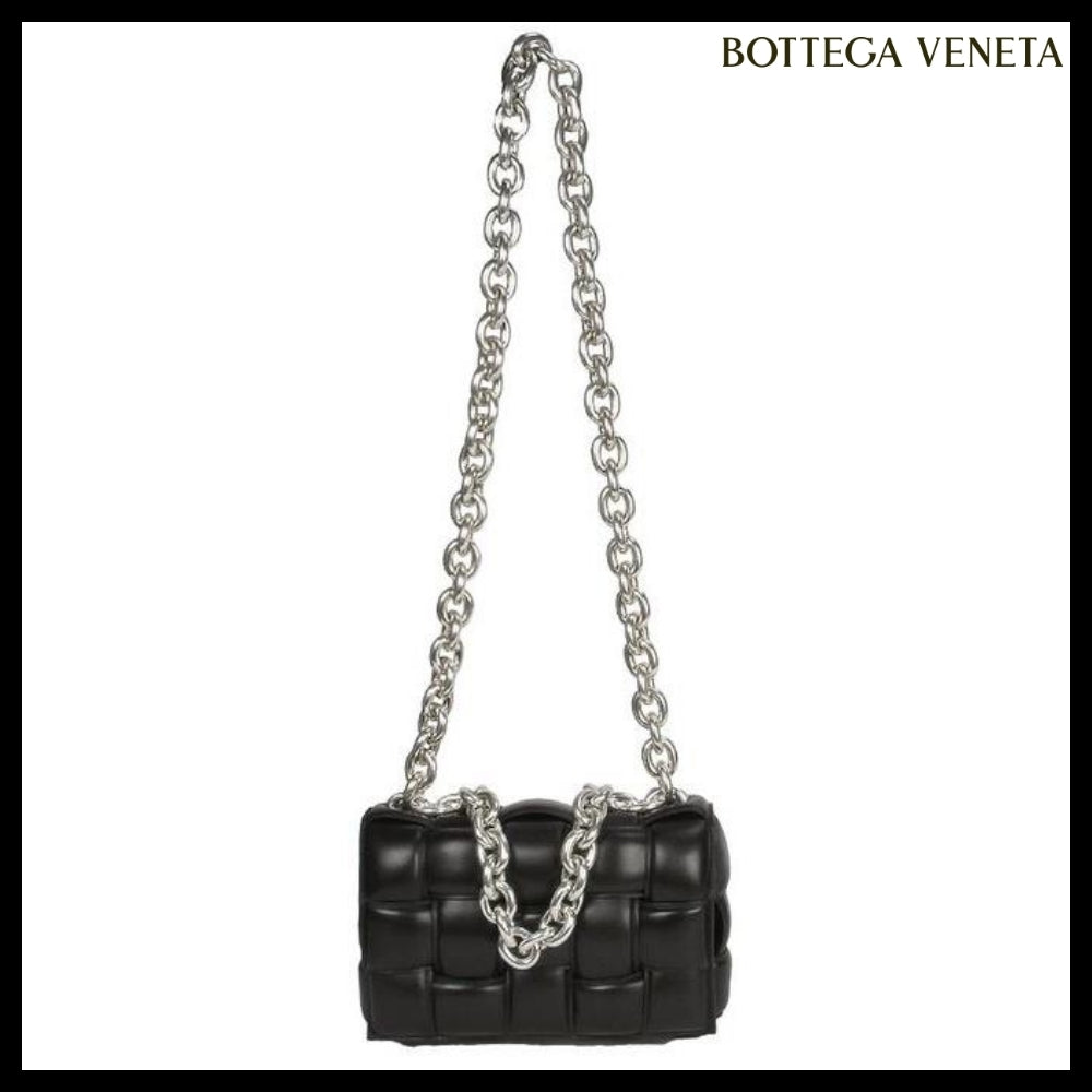 【BOTTEGA VENETA】Chain Padded Cassette Bag