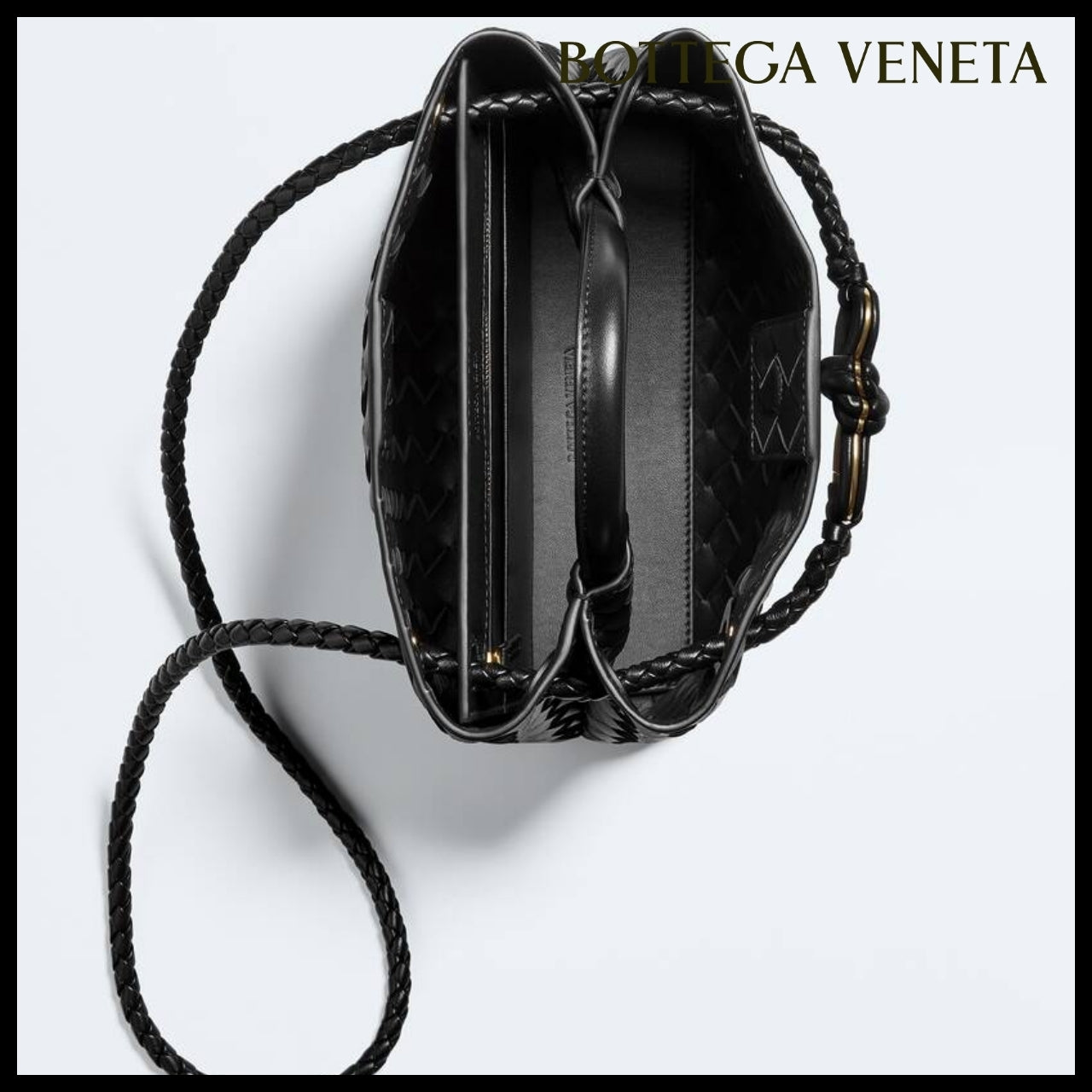 【韓国百貨店 BOTTEGA VENETA】Small Andiamo Shoulder Bag