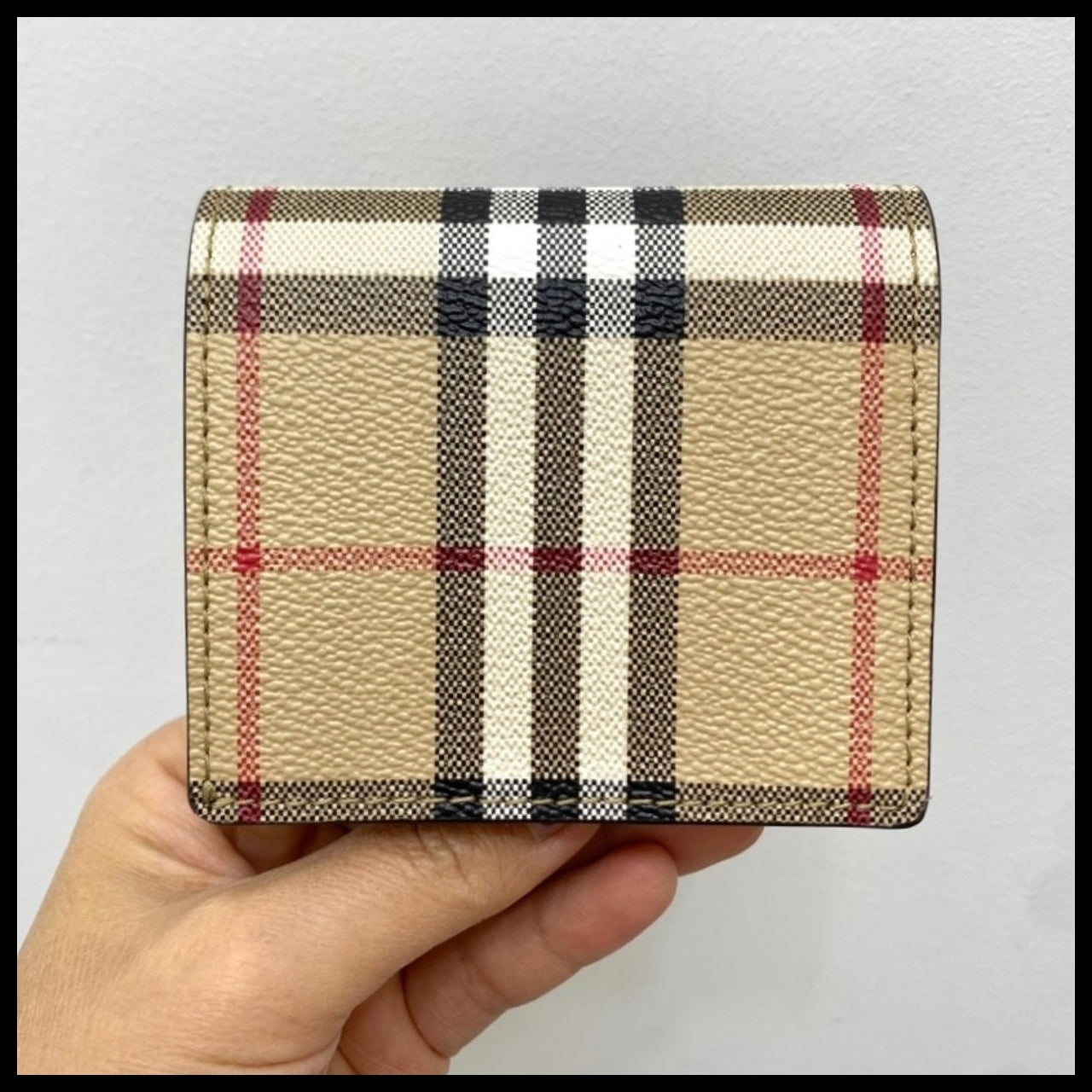 【BURBERRY】Circle Logo Check Coin Pocket Flap Wallet