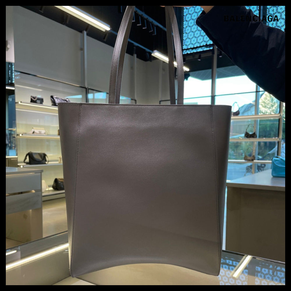 ★Balenciaga アウトレット セール ★Hourglass Soft Tote Bag