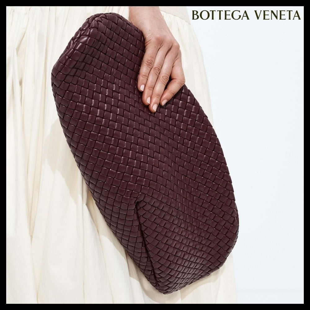 【韓国百貨店 BOTTEGA VENETA】Onda Clutch Bag Deep Mahogany
