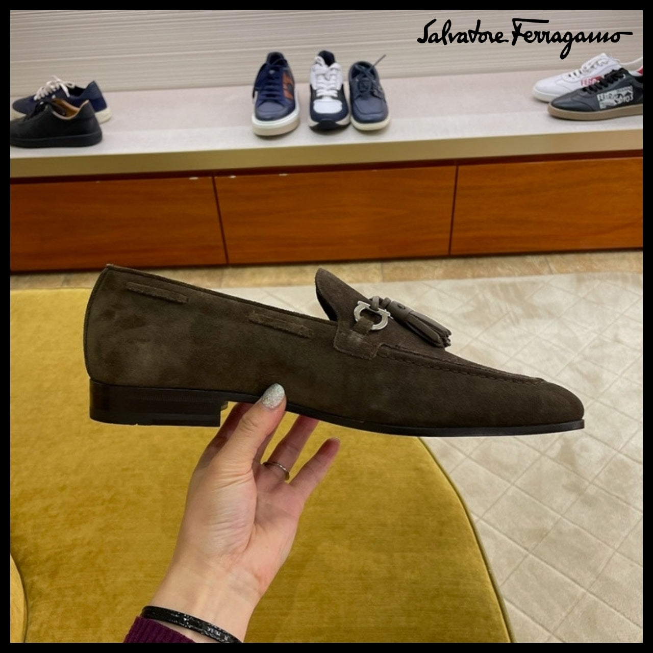 【FERRAGAMO】BASILEA 2 GANCINI TASSEL SUEDE LOAFERS BROWN