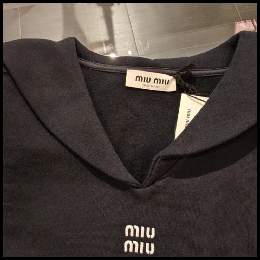 【MiuMiu】刺繍ロゴ セーラーカラー フェルパジャージー
