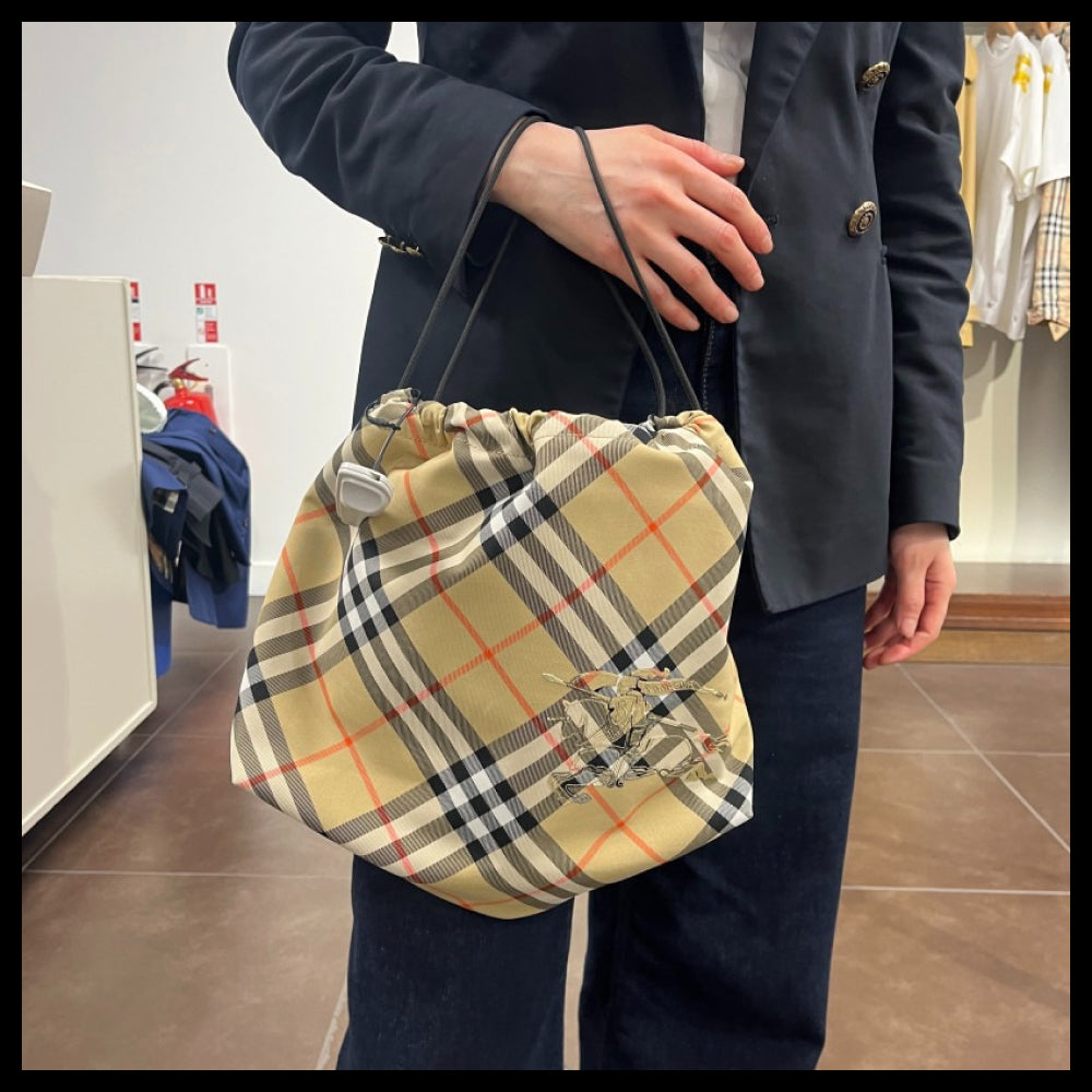 【Burberry】Vintage Check String Clutch Pouch Bag