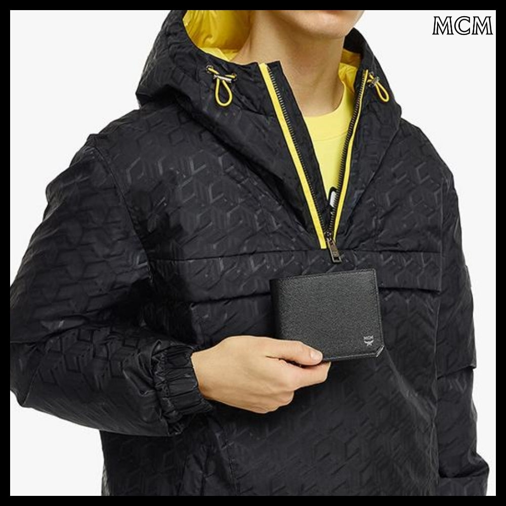 【MCM】New brick embossed leather card case bifold wallet