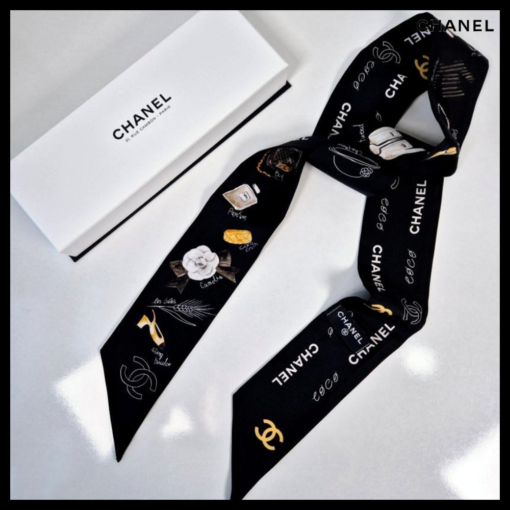 【CHANEL】24P CC Logo Signature Printed Silk Twilly Bandeau