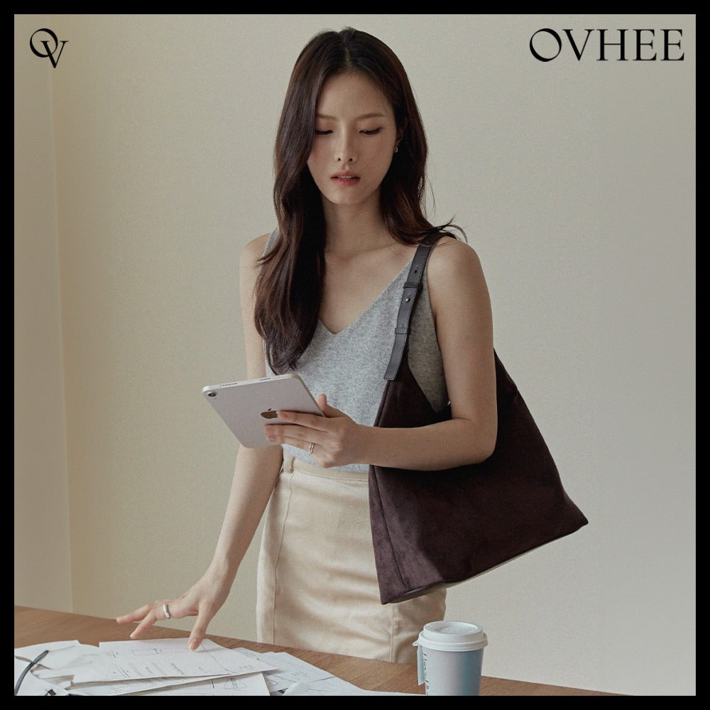 【OVHEE】 FLUME SUEDE HOBO BAG スエードホボバッグです