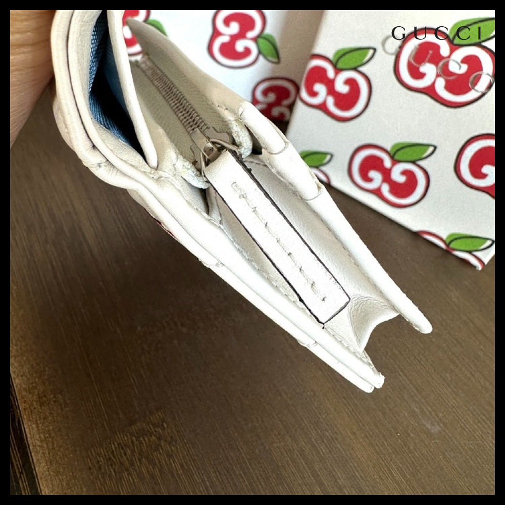 【GUCCI】GG Marmont Apple Print Quilted Coin Pocket Wallet
