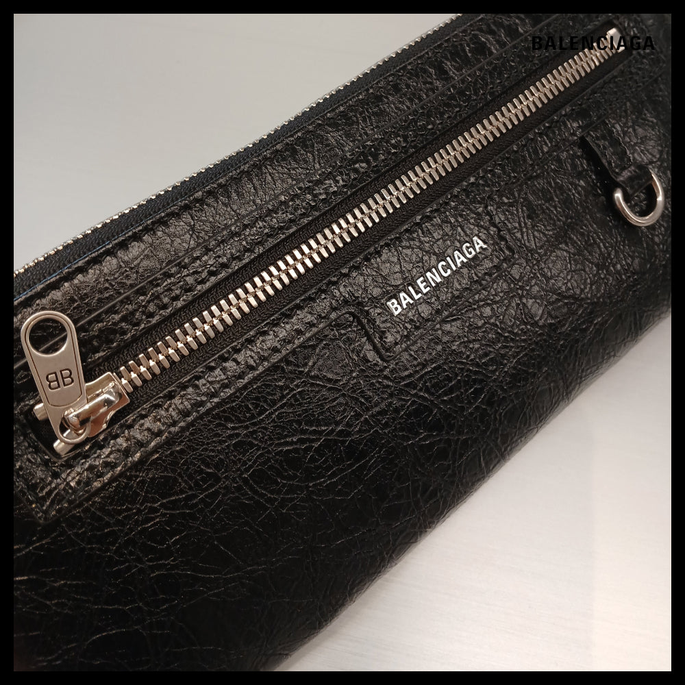 【BALENCIAGA】Superbusy Shoulder Pouch Black