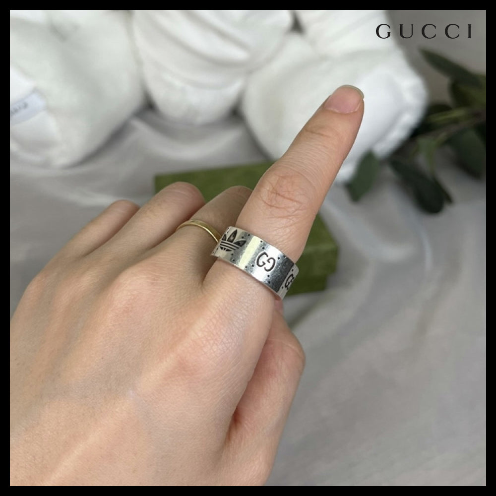 【GUCCI】GUCCI X Adidas Trefoil GG Engraving Sterling Wide