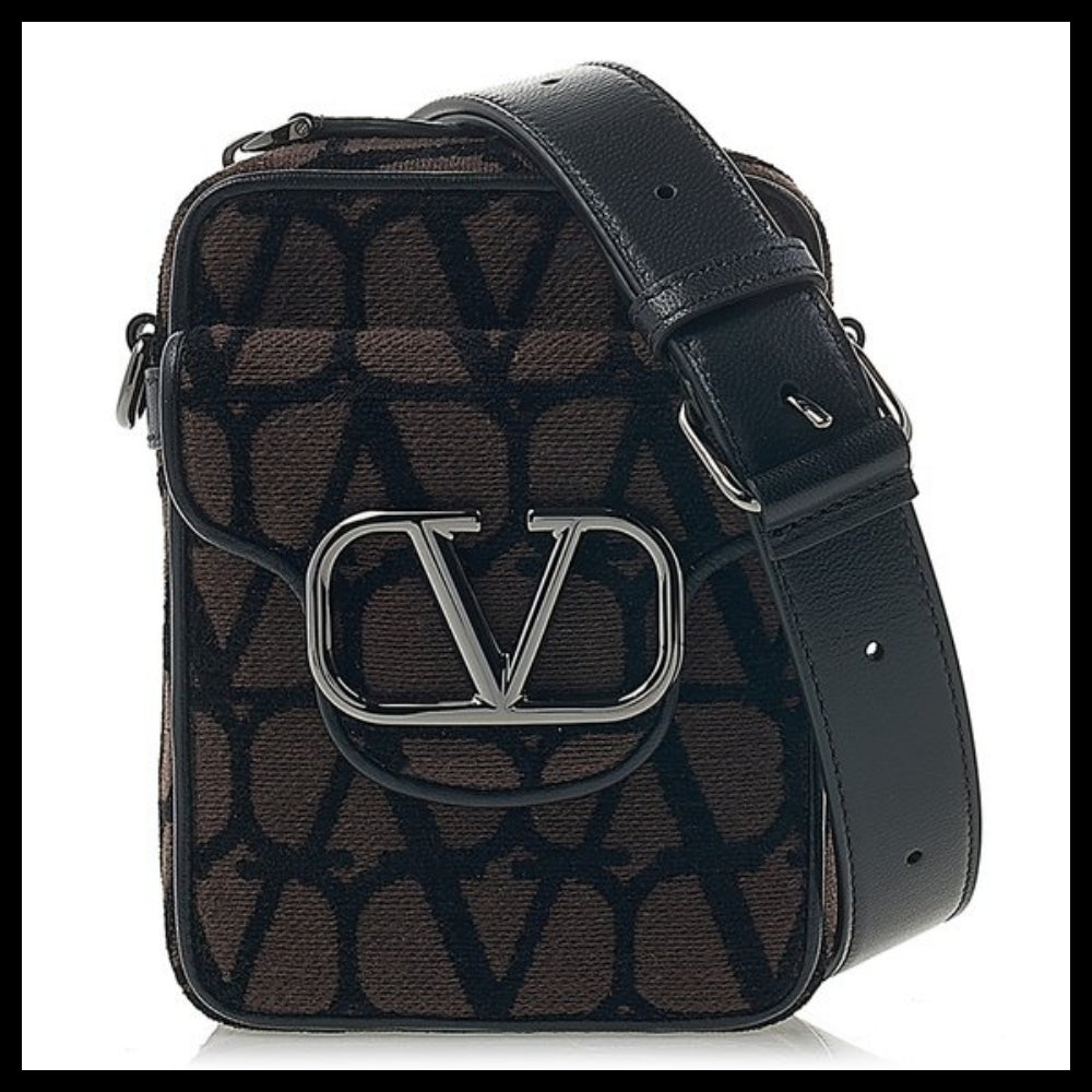 【VALENTINO】Men's Iconography V Logo Crossbody Bag