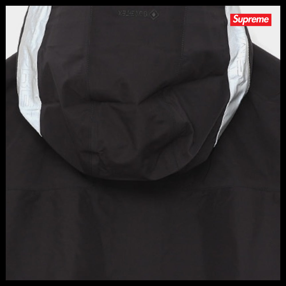 【100%正規品保証 Supreme】 Taped Seam Shell Hooded Jacket