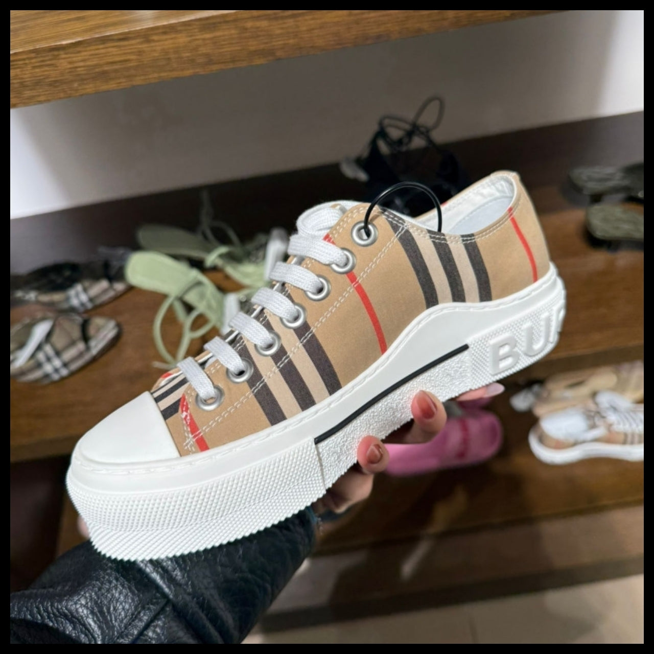 【BURBERRY】JACK Icon Stripe Canvas Low-Top Sneakers