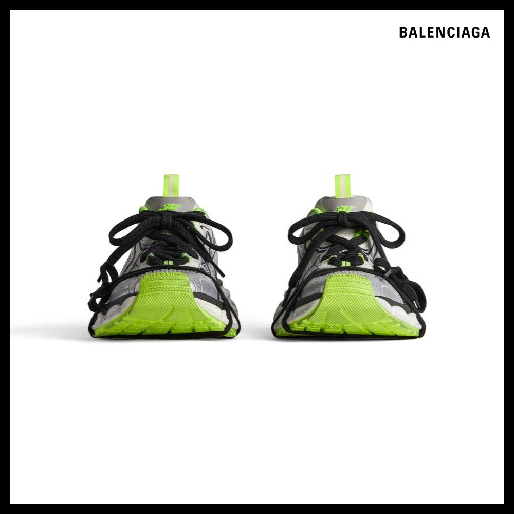 【BALENCIAGA】3XL Sneaker Triple S Distressed Silver