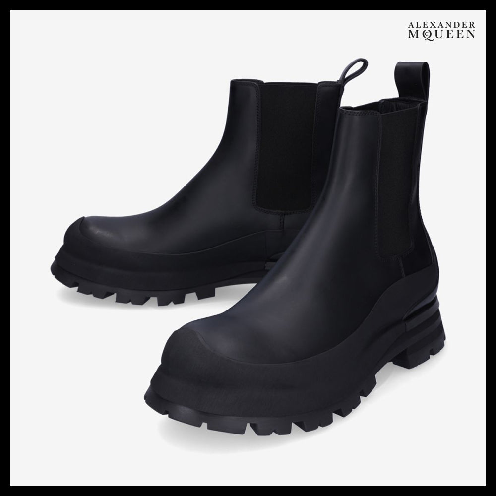 【alexander mcqueen】Wonder Chelsea Boots Black